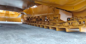 Caterpillar-D5K-Bulldozer-very-good-condition-2012-model-New-Rippers_55008941.h (1)