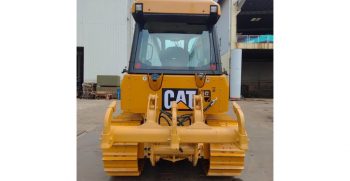 Caterpillar-D5K-Bulldozer-very-good-condition-2012-model-New-Rippers_55008943.h